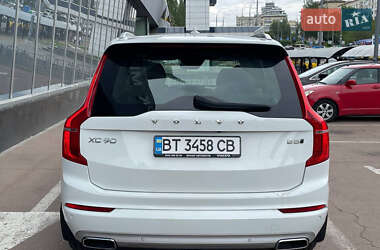 Внедорожник / Кроссовер Volvo XC90 2020 в 