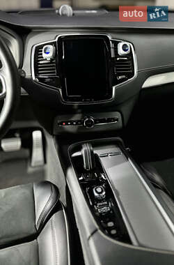 Позашляховик / Кросовер Volvo XC90 2020 в 