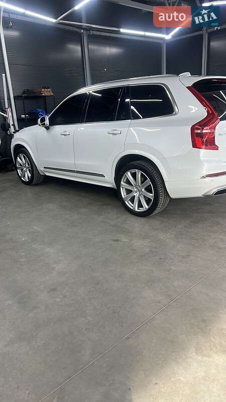 Внедорожник / Кроссовер Volvo XC90 2015 в Черновцах