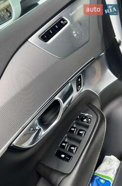 Внедорожник / Кроссовер Volvo XC90 2015 в 