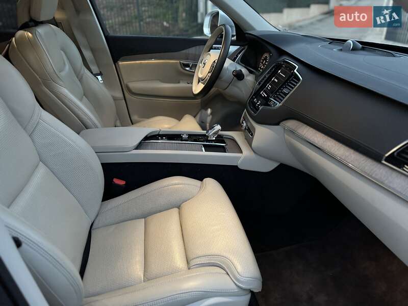Позашляховик / Кросовер Volvo XC90 2021 в Києві