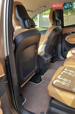 Внедорожник / Кроссовер Volvo XC90 2015 в 
