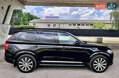 Позашляховик / Кросовер Volvo XC90 2020 в 