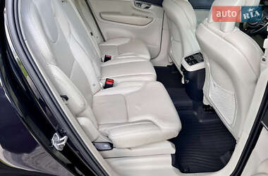 Позашляховик / Кросовер Volvo XC90 2020 в 