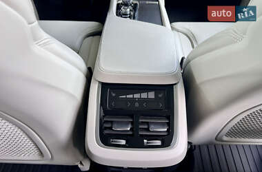 Позашляховик / Кросовер Volvo XC90 2020 в 