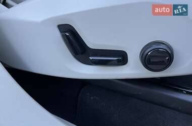 Внедорожник / Кроссовер Volvo XC90 2021 в 