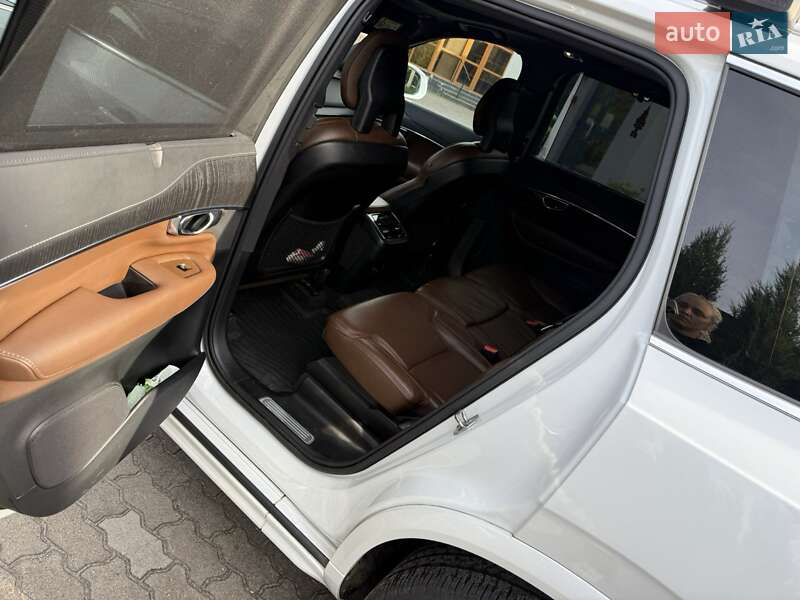 Внедорожник / Кроссовер Volvo XC90 2020 в Киеве