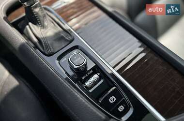 Внедорожник / Кроссовер Volvo XC90 2015 в 