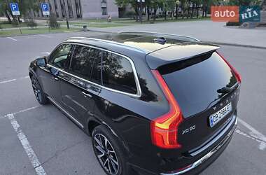 Внедорожник / Кроссовер Volvo XC90 2022 в 