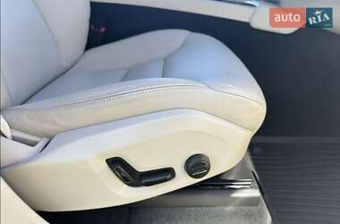Внедорожник / Кроссовер Volvo XC90 2022 в 