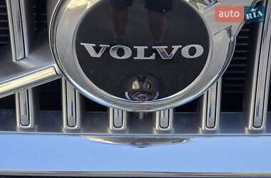 Внедорожник / Кроссовер Volvo XC90 2022 в 