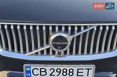 Внедорожник / Кроссовер Volvo XC90 2022 в 