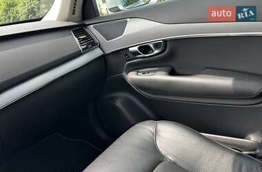 Внедорожник / Кроссовер Volvo XC90 2019 в 