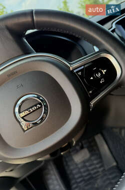 Внедорожник / Кроссовер Volvo XC90 2015 в 