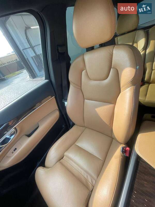 Позашляховик / Кросовер Volvo XC90 2015 в Києві