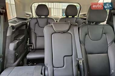 Внедорожник / Кроссовер Volvo XC90 2024 в 
