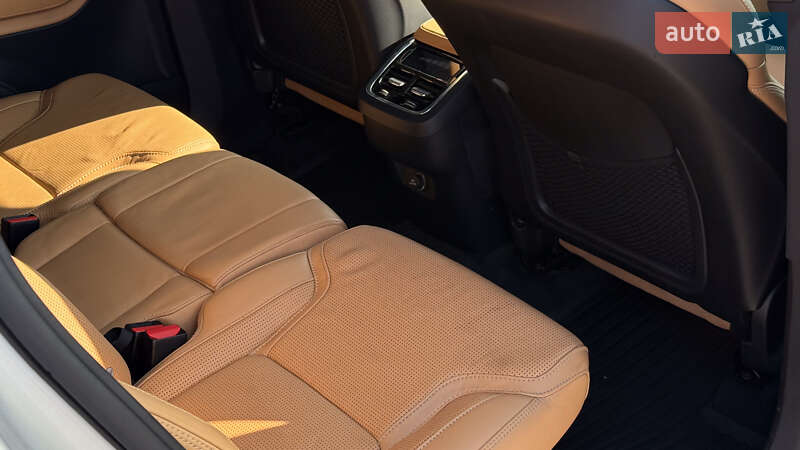 Внедорожник / Кроссовер Volvo XC90 2017 в Киеве