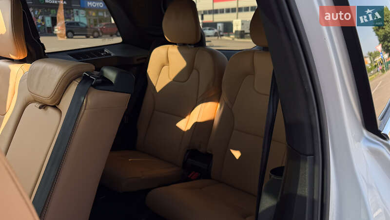 Внедорожник / Кроссовер Volvo XC90 2017 в Киеве