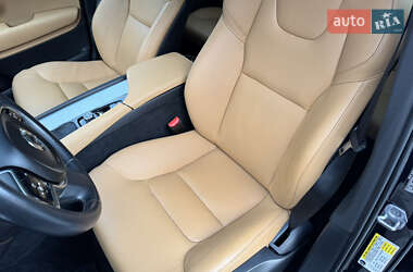 Внедорожник / Кроссовер Volvo XC90 2015 в 