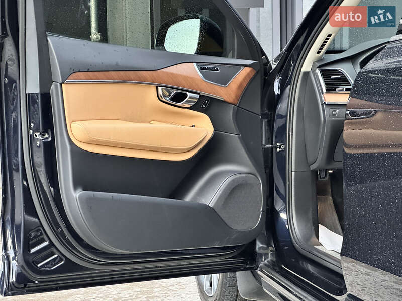 Внедорожник / Кроссовер Volvo XC90 2016 в Киеве