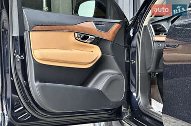 Внедорожник / Кроссовер Volvo XC90 2016 в 