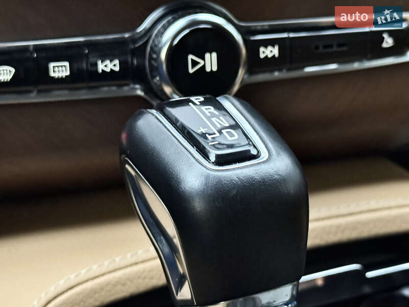Внедорожник / Кроссовер Volvo XC90 2016 в Киеве