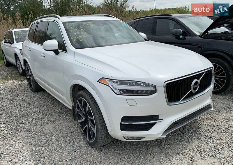 Volvo XC90 2019