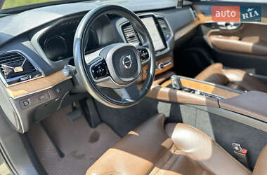 Внедорожник / Кроссовер Volvo XC90 2021 в 