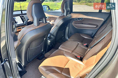 Внедорожник / Кроссовер Volvo XC90 2021 в 