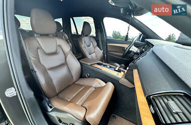 Внедорожник / Кроссовер Volvo XC90 2021 в 