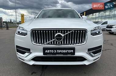 Позашляховик / Кросовер Volvo XC90 2023 в 
