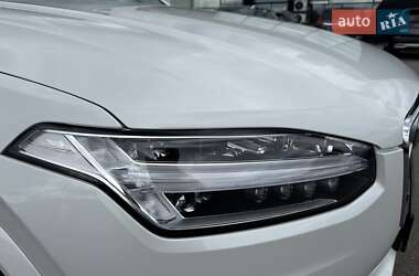 Позашляховик / Кросовер Volvo XC90 2023 в 