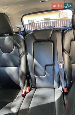 Позашляховик / Кросовер Volvo XC90 2016 в  фото 5 Позашляховик / Кросовер Volvo XC90 2016 в