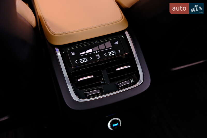 Внедорожник / Кроссовер Volvo XC90 2016 в Одессе