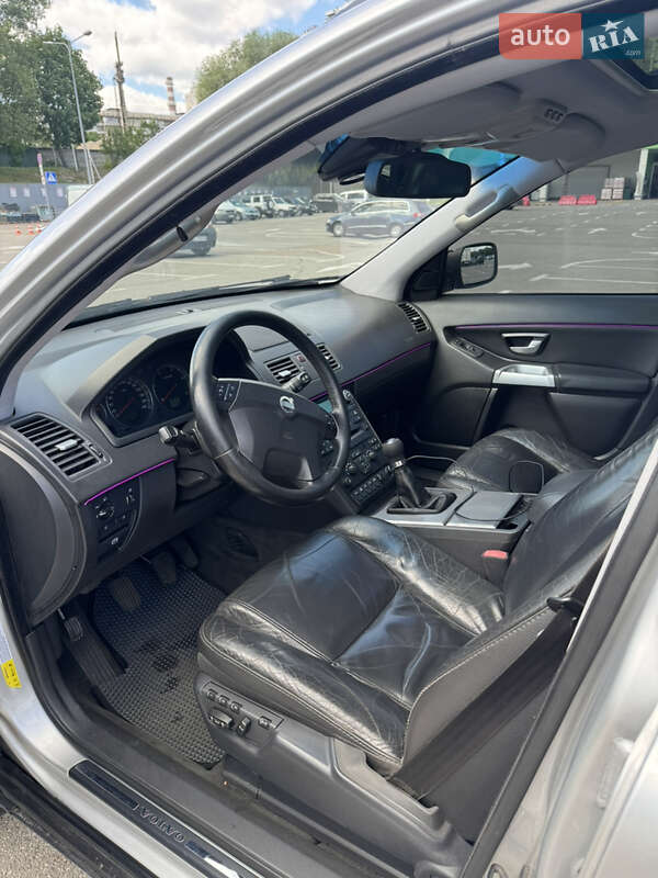 Внедорожник / Кроссовер Volvo XC90 2005 в Киеве