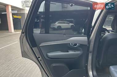 Внедорожник / Кроссовер Volvo XC90 2020 в 