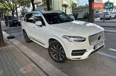 Внедорожник / Кроссовер Volvo XC90 2017 в 