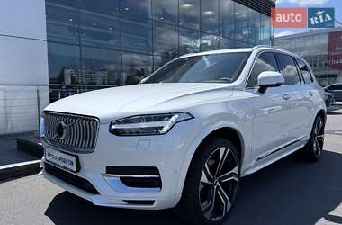 Внедорожник / Кроссовер Volvo XC90 2023 в Киеве