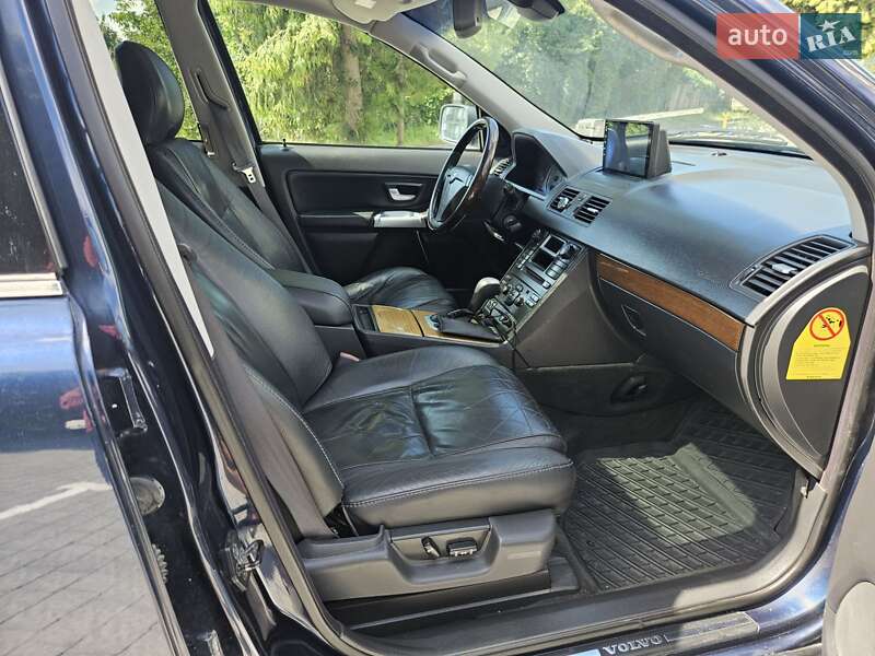 Внедорожник / Кроссовер Volvo XC90 2003 в Львове
