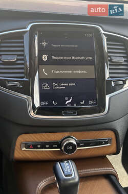Внедорожник / Кроссовер Volvo XC90 2017 в 