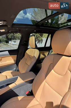 Внедорожник / Кроссовер Volvo XC90 2024 в 