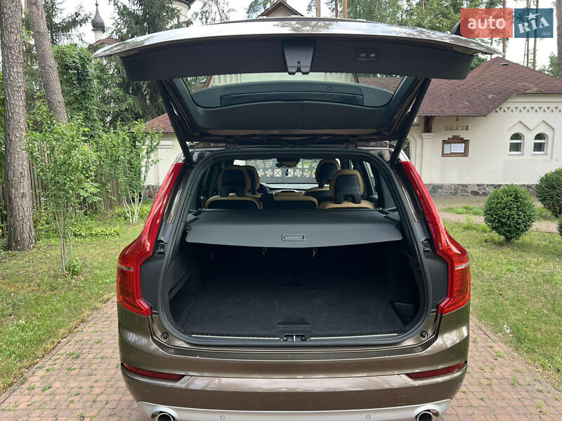 Внедорожник / Кроссовер Volvo XC90 2017 в Киеве
