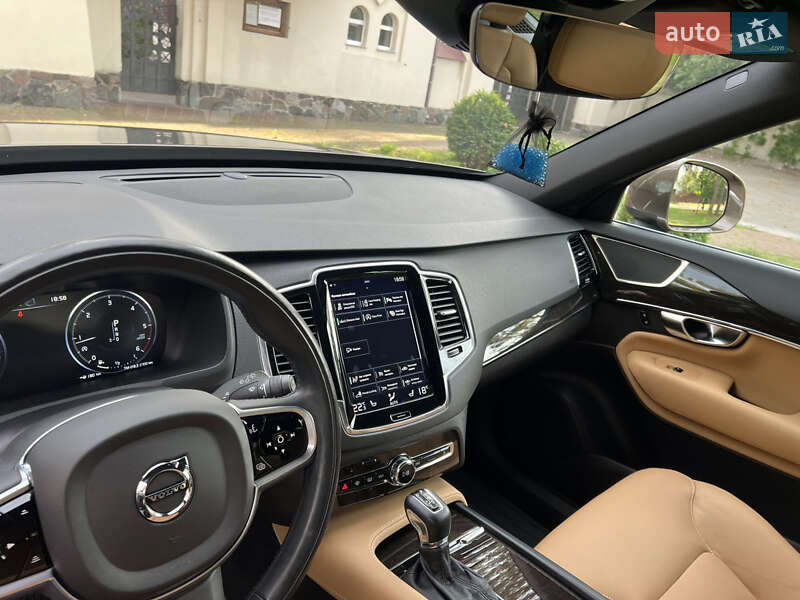 Внедорожник / Кроссовер Volvo XC90 2017 в Киеве