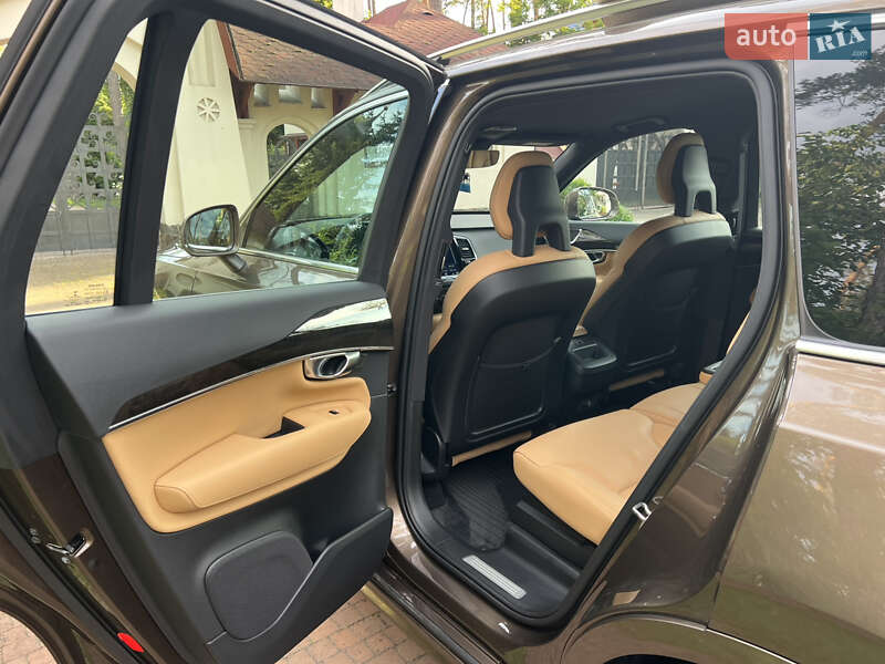 Внедорожник / Кроссовер Volvo XC90 2017 в Киеве