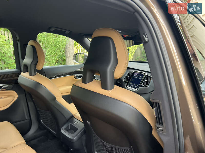Внедорожник / Кроссовер Volvo XC90 2017 в Киеве