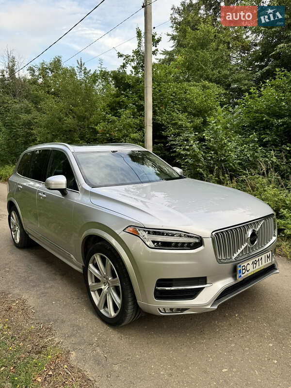 Внедорожник / Кроссовер Volvo XC90 2019 в 