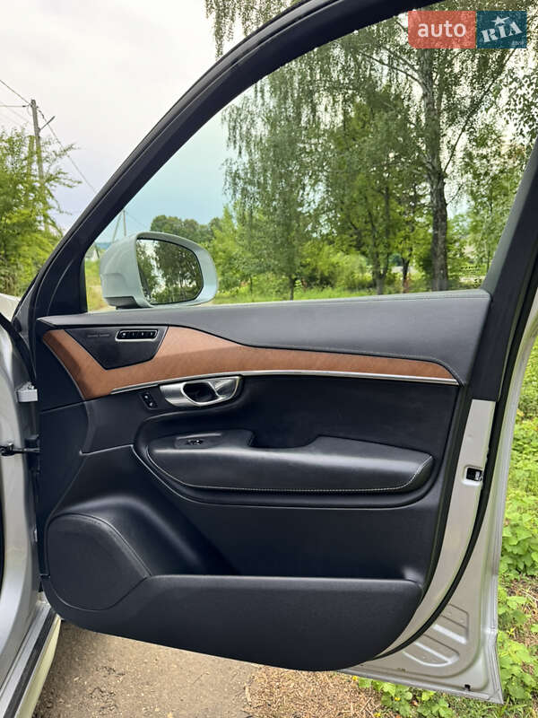 Внедорожник / Кроссовер Volvo XC90 2019 в Старом Самборе фото 9 Внедорожник / Кроссовер Volvo XC90 2019 в Старом Самборе