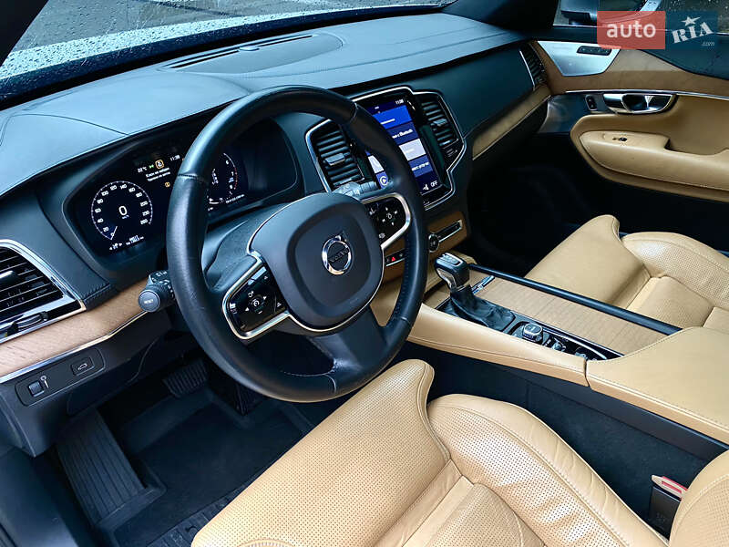 Внедорожник / Кроссовер Volvo XC90 2015 в Киеве