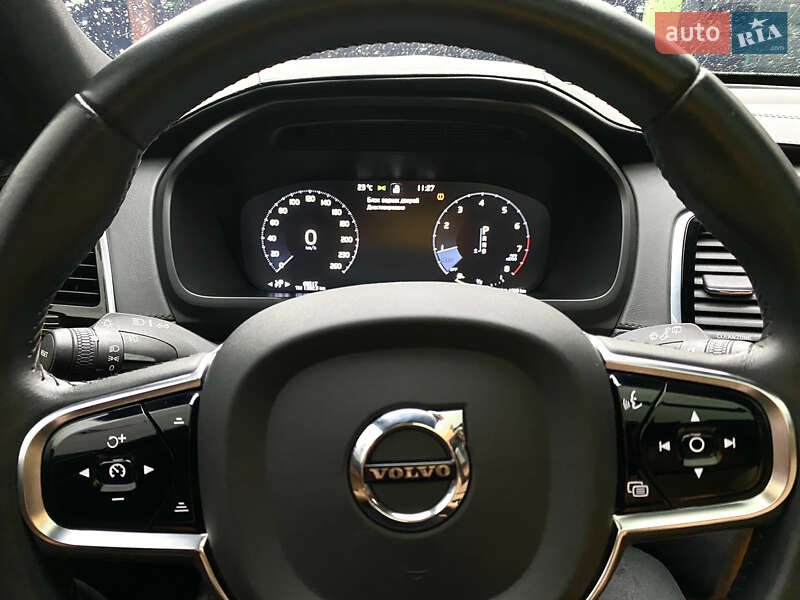 Внедорожник / Кроссовер Volvo XC90 2015 в Киеве