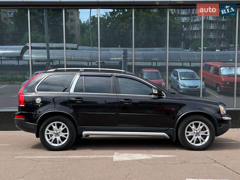Внедорожник / Кроссовер Volvo XC90 2010 в Киеве